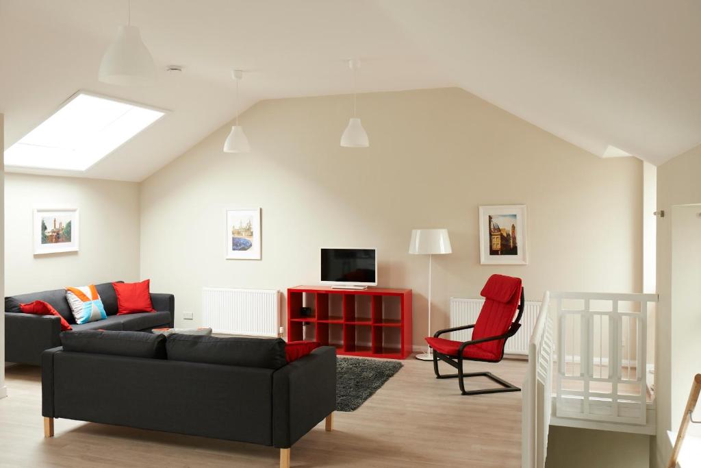 Park Mews room 1
