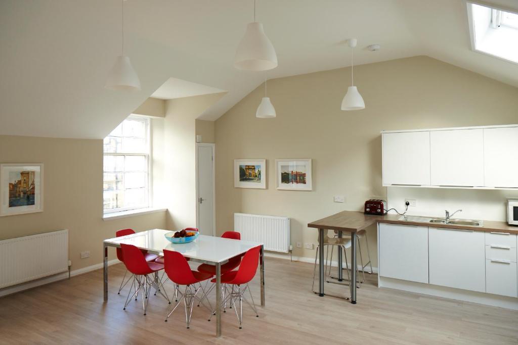 Park Mews room 5